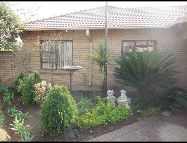 3 BEDROOM PROPERTY TO RENT IN EQUESTRIA